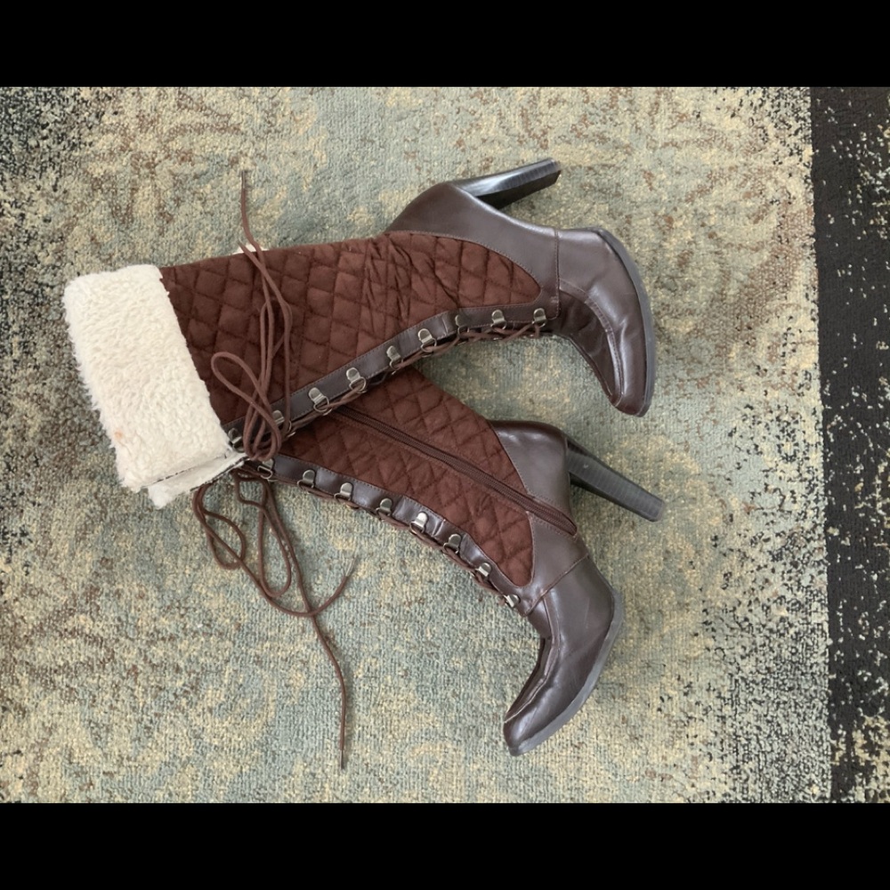 Faux fur cuff boots